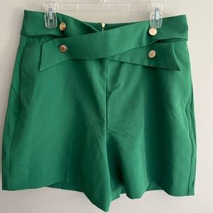 NY&Company green high rise short with gold detail